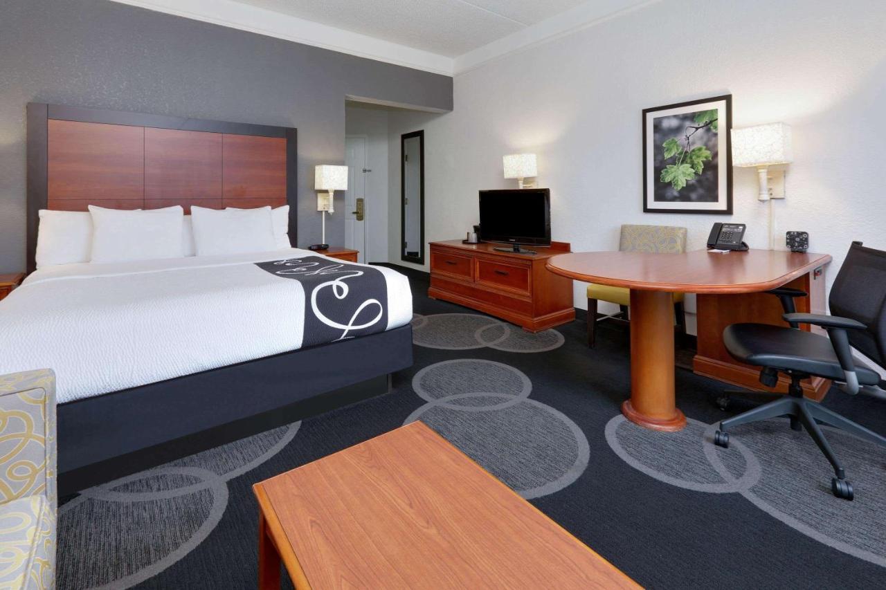 La Quinta By Wyndham Dallas North Central Zewnętrze zdjęcie